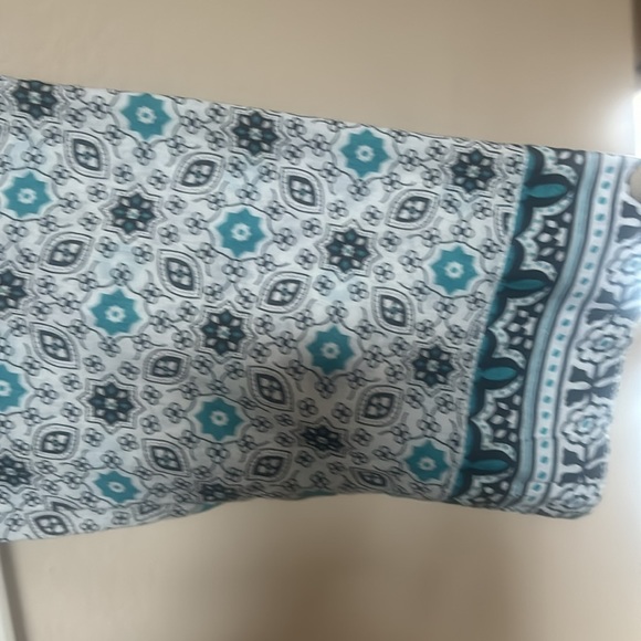 Pakistani and Indian desi outfit - Picture 3 of 9